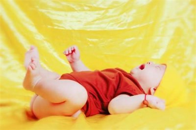 小兒腹瀉怎么辦？小兒穴位貼敷、推拿更簡單方